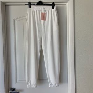 Missguidded white oversized joggers US 4